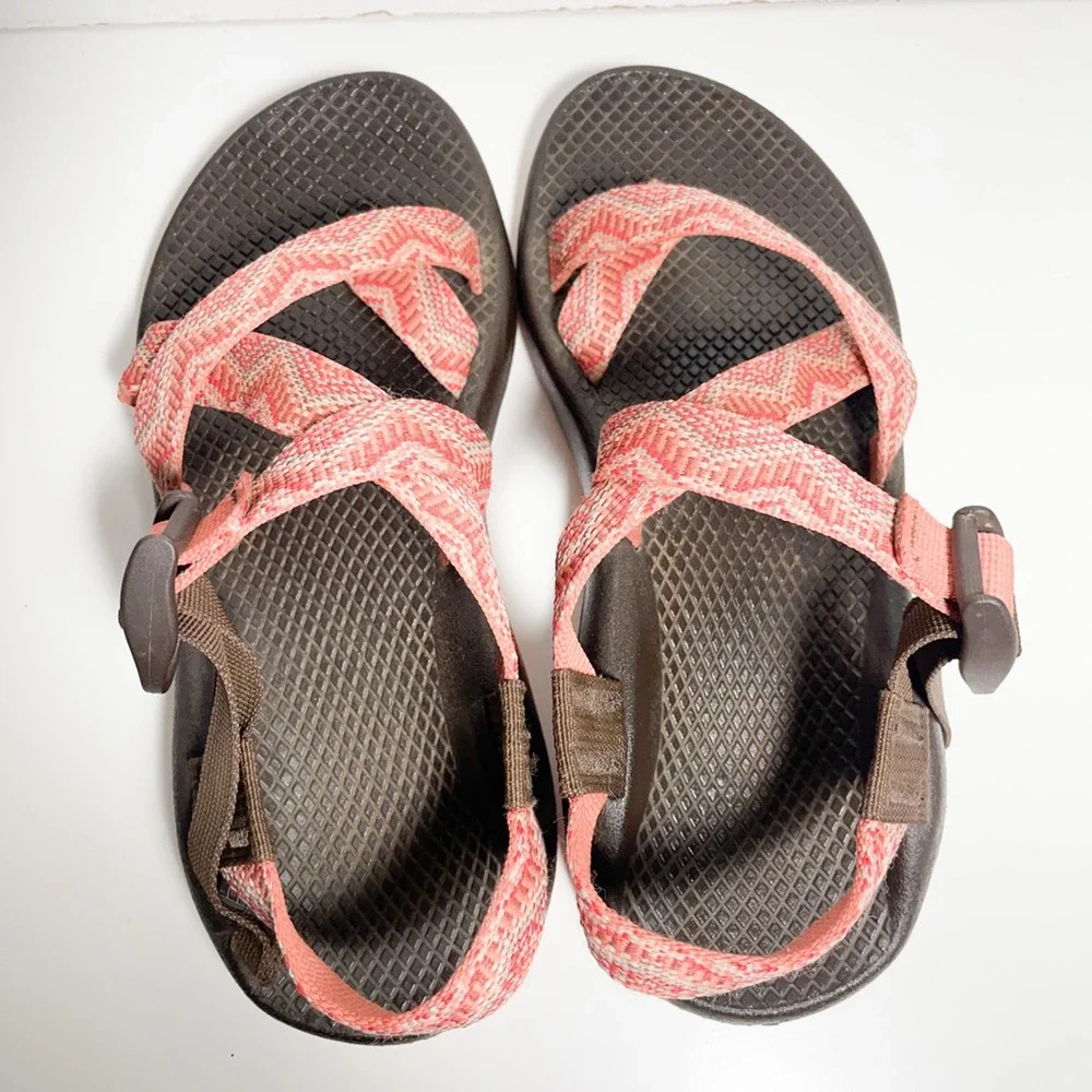 Chaco Z2 Classic Sport Sandals Orange Black Geometric Adjustable Buckle 7 - Picture 4 of 6